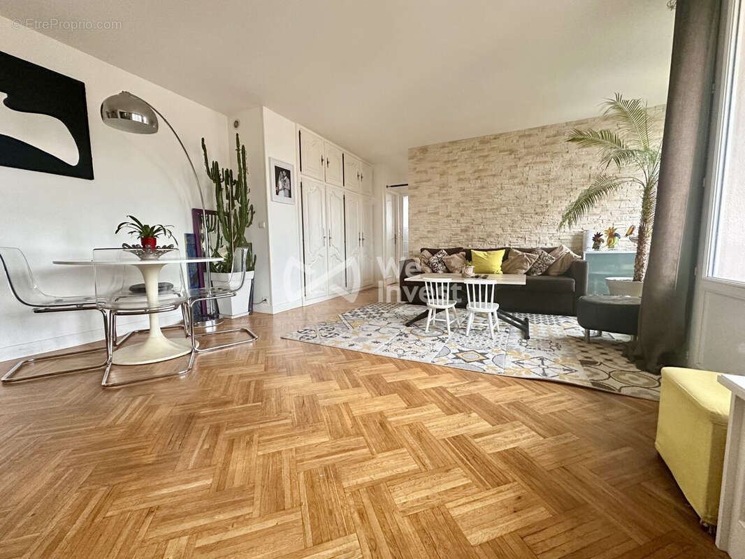 Appartement à COLOMBES