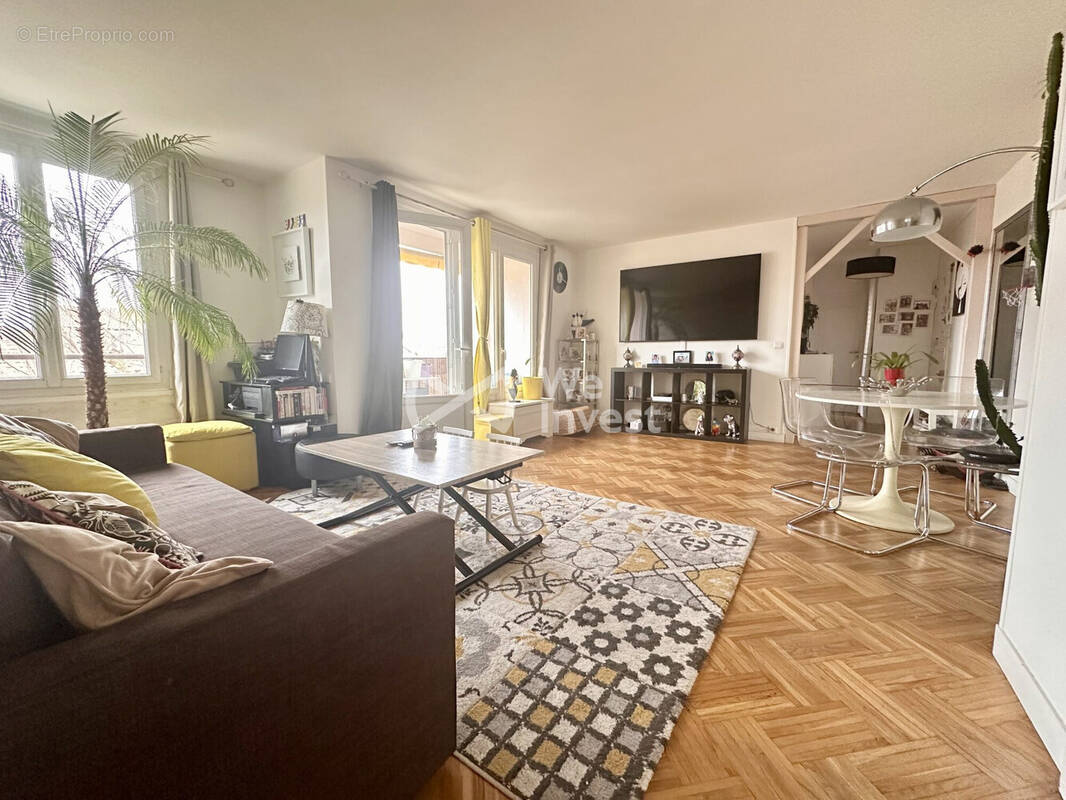 Appartement à COLOMBES