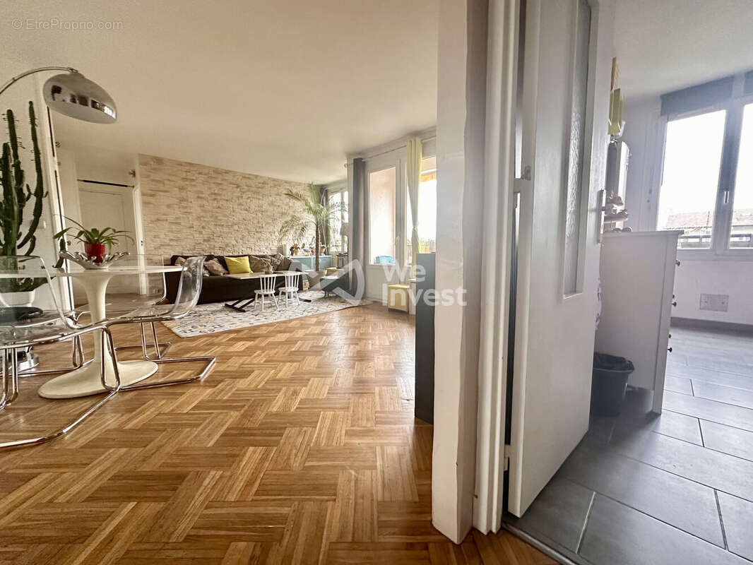 Appartement à COLOMBES