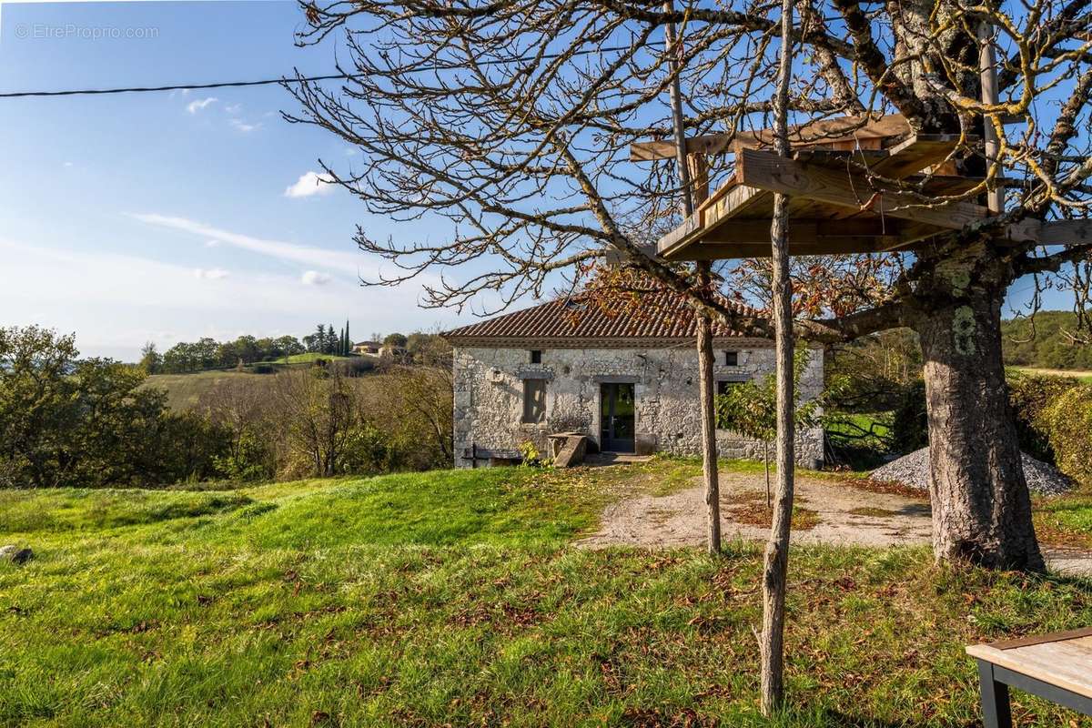 Maison à LACOUR