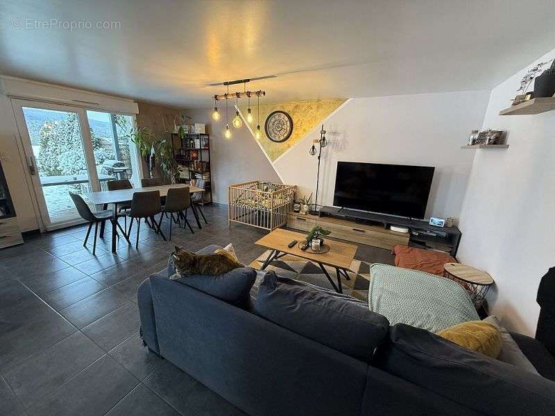 Appartement à SAINT-ETIENNE-LES-REMIREMONT