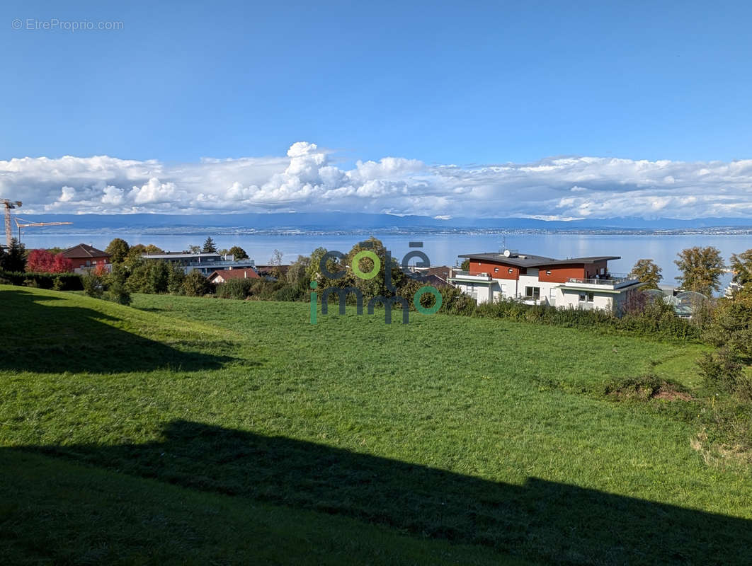 Appartement à EVIAN-LES-BAINS