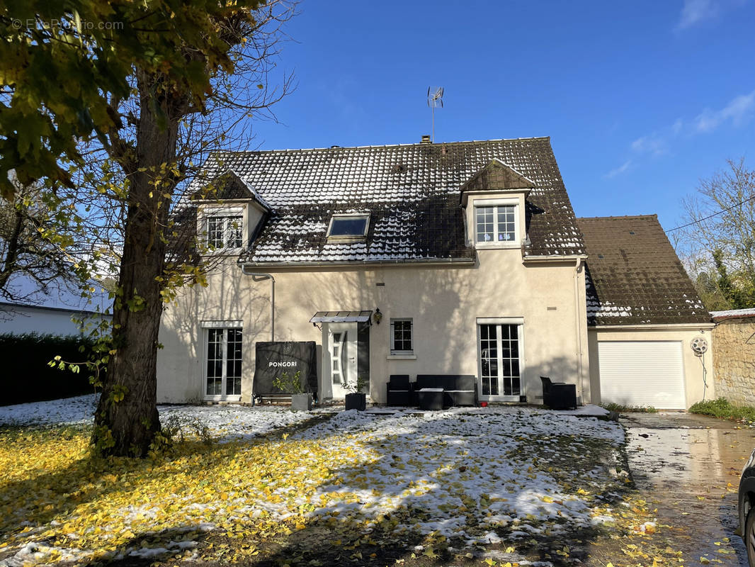 Maison à PONTOISE