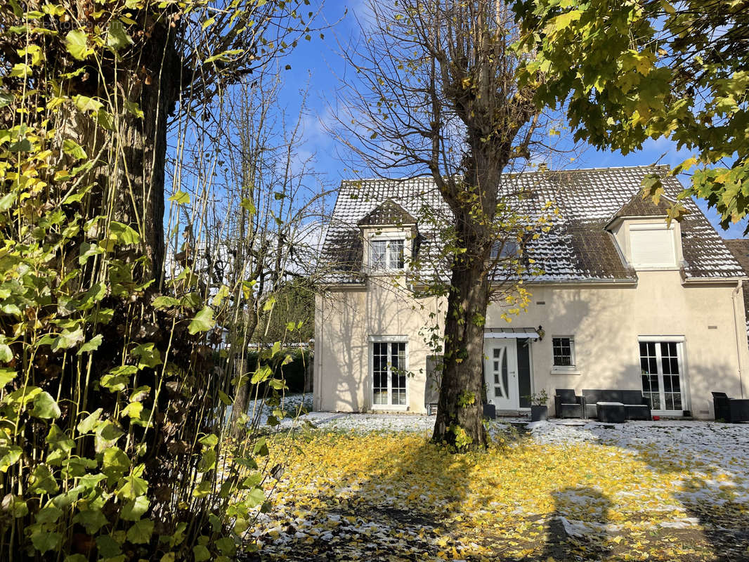 Maison à PONTOISE