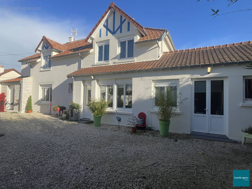 Maison à OUISTREHAM