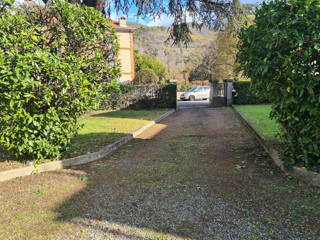 Maison à TARASCON-SUR-ARIEGE