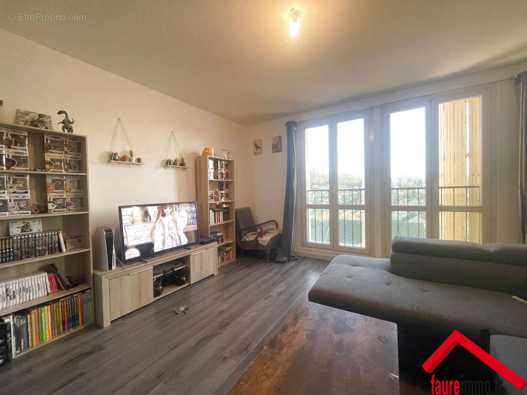 Appartement à BRIVE-LA-GAILLARDE