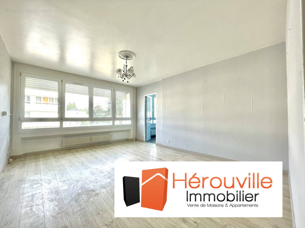 Appartement à HEROUVILLE-SAINT-CLAIR