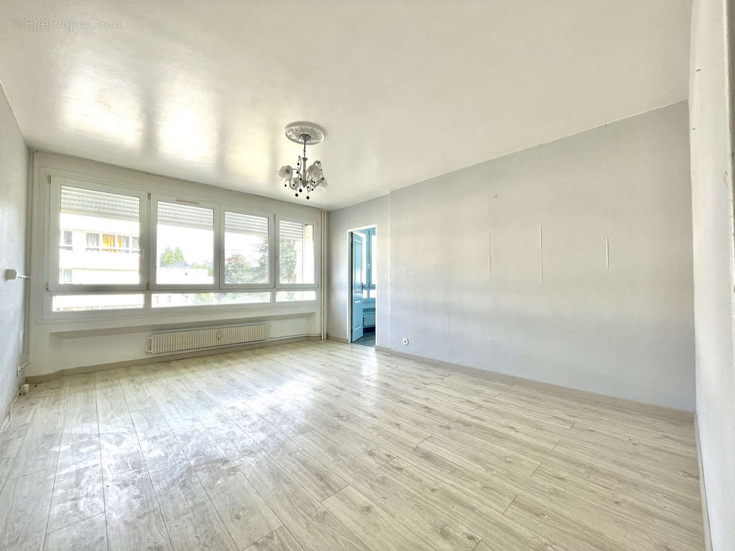 Appartement à HEROUVILLE-SAINT-CLAIR