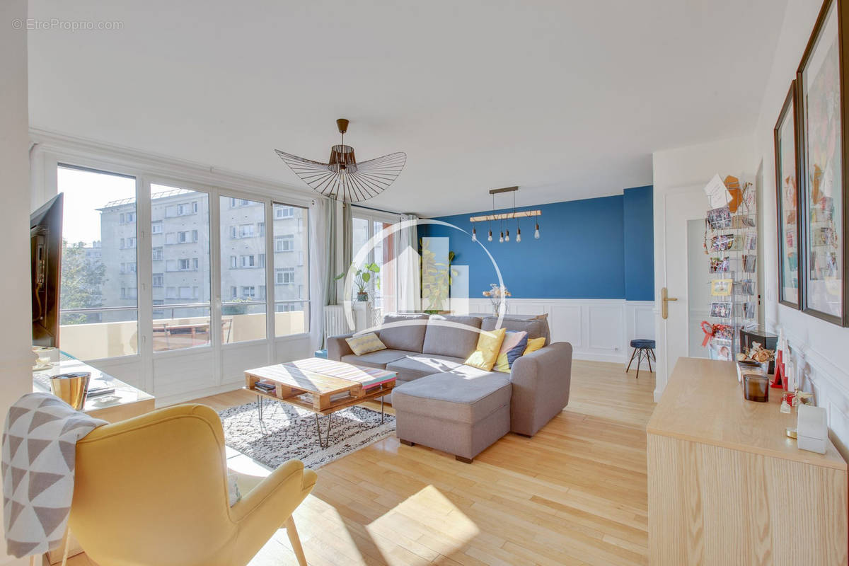 Appartement à SURESNES