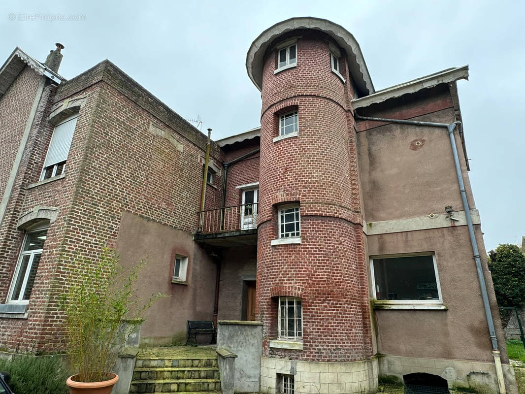 Maison à SAINT-QUENTIN