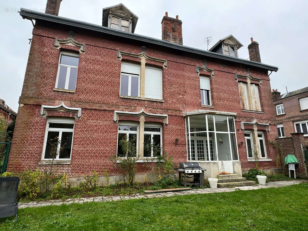 Maison à SAINT-QUENTIN