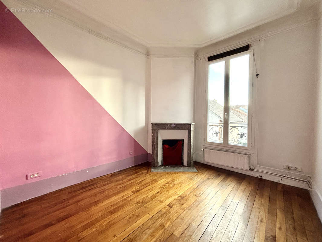 Appartement à COLOMBES