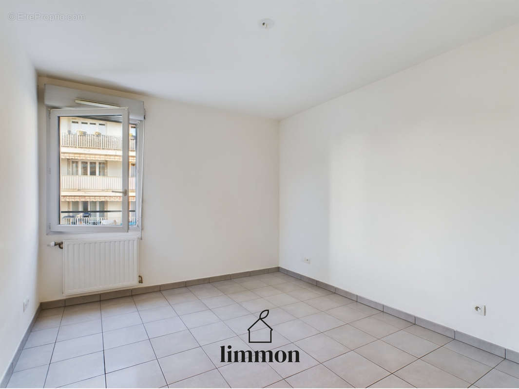 Appartement à LYON-8E