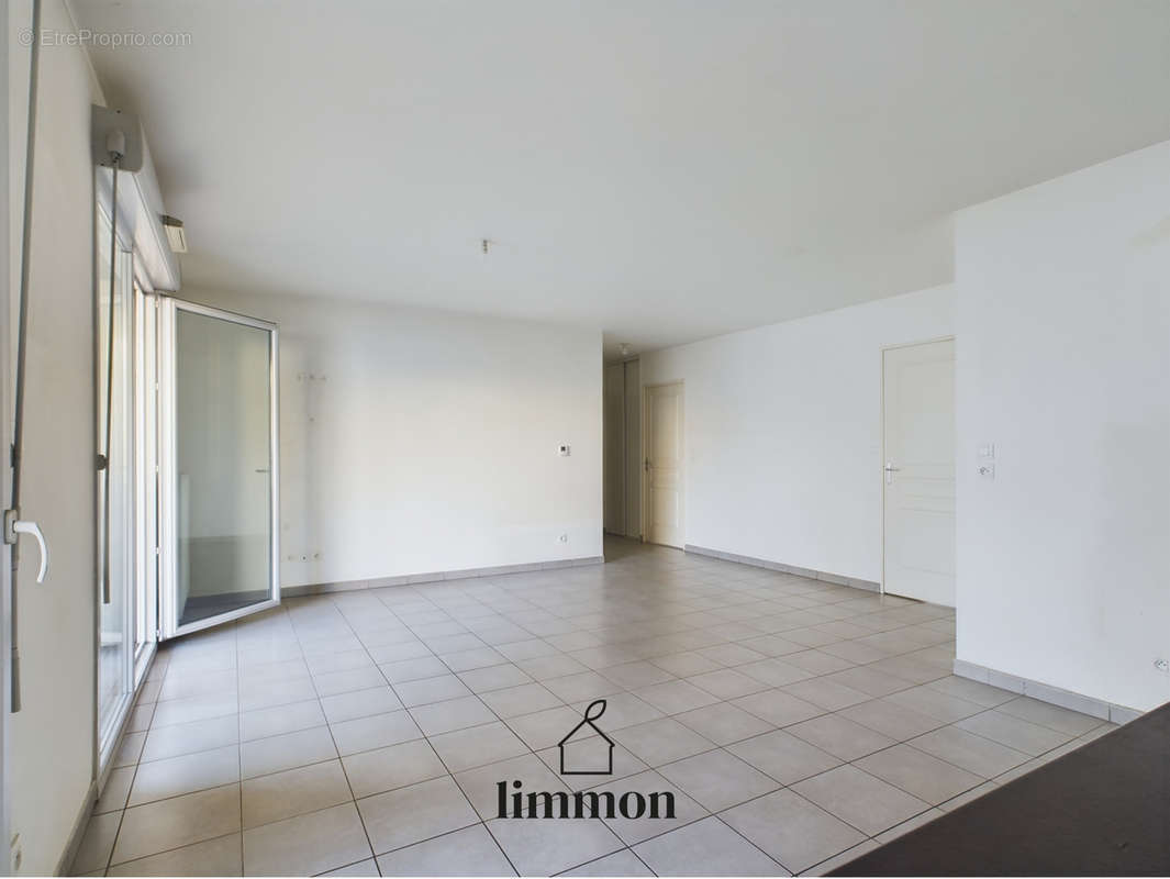 Appartement à LYON-8E