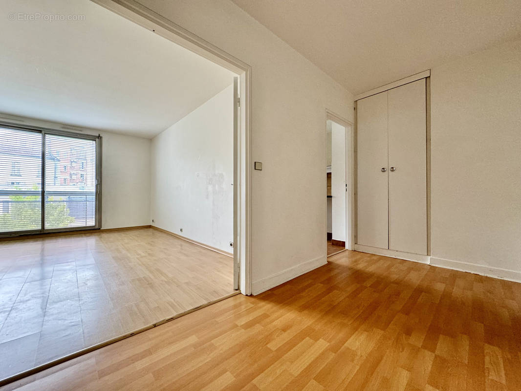 Appartement à CHARENTON-LE-PONT