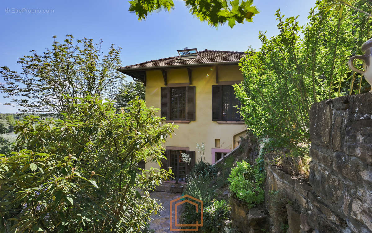 Maison à RILLIEUX-LA-PAPE