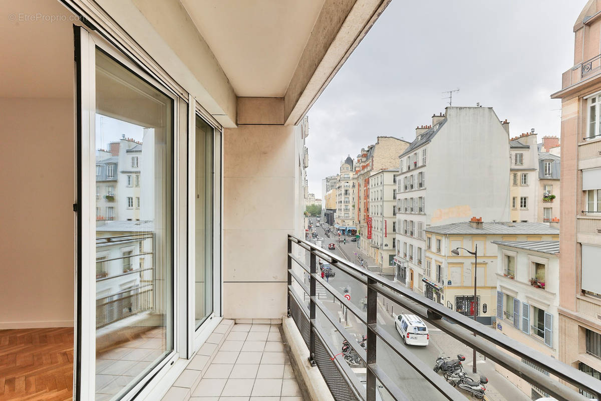 Appartement à PARIS-12E