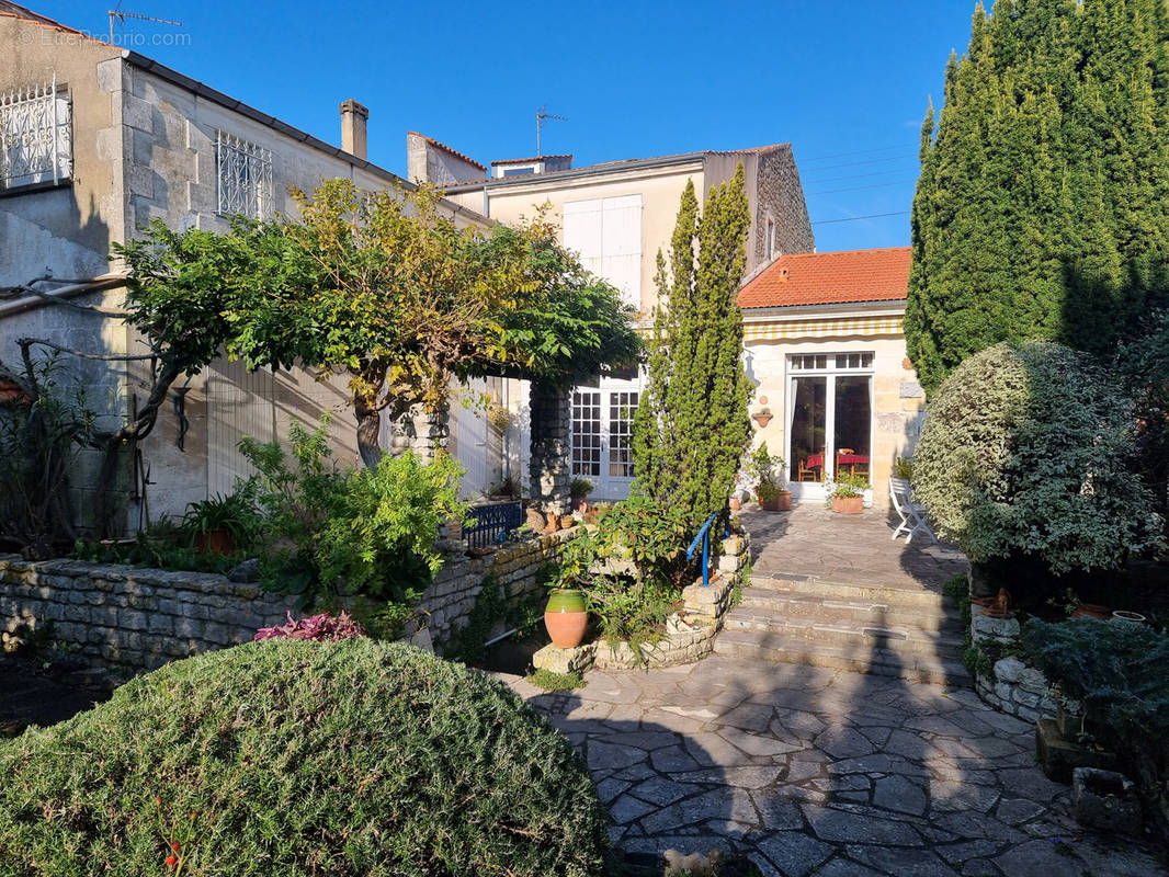 Maison à ROCHEFORT