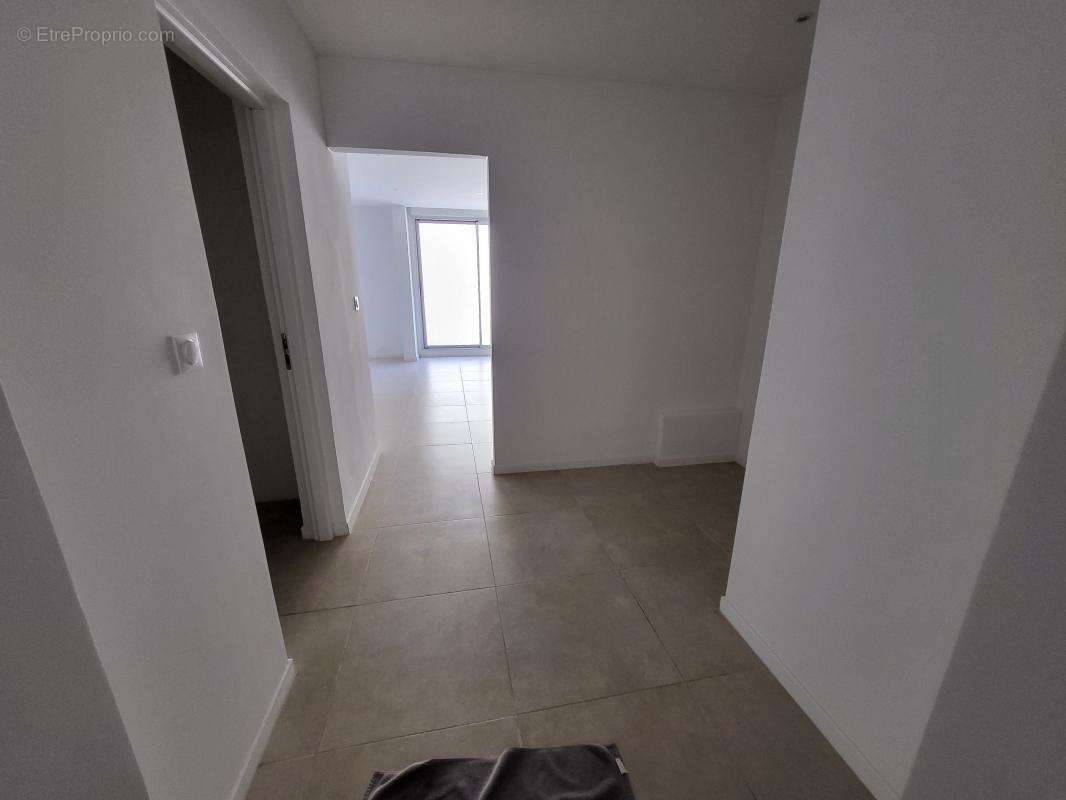 Appartement à MARSEILLE-5E