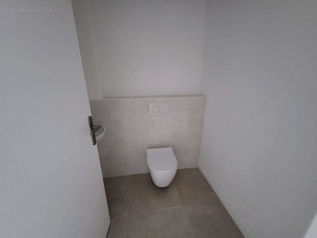 Appartement à MARSEILLE-5E