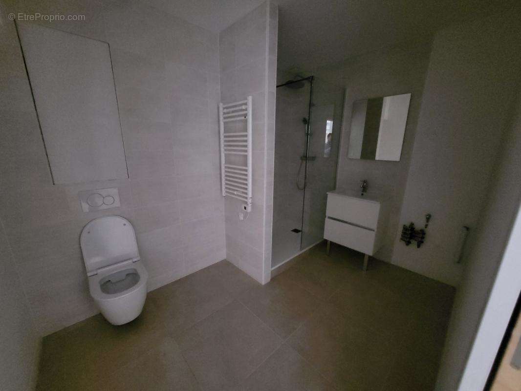 Appartement à MARSEILLE-5E