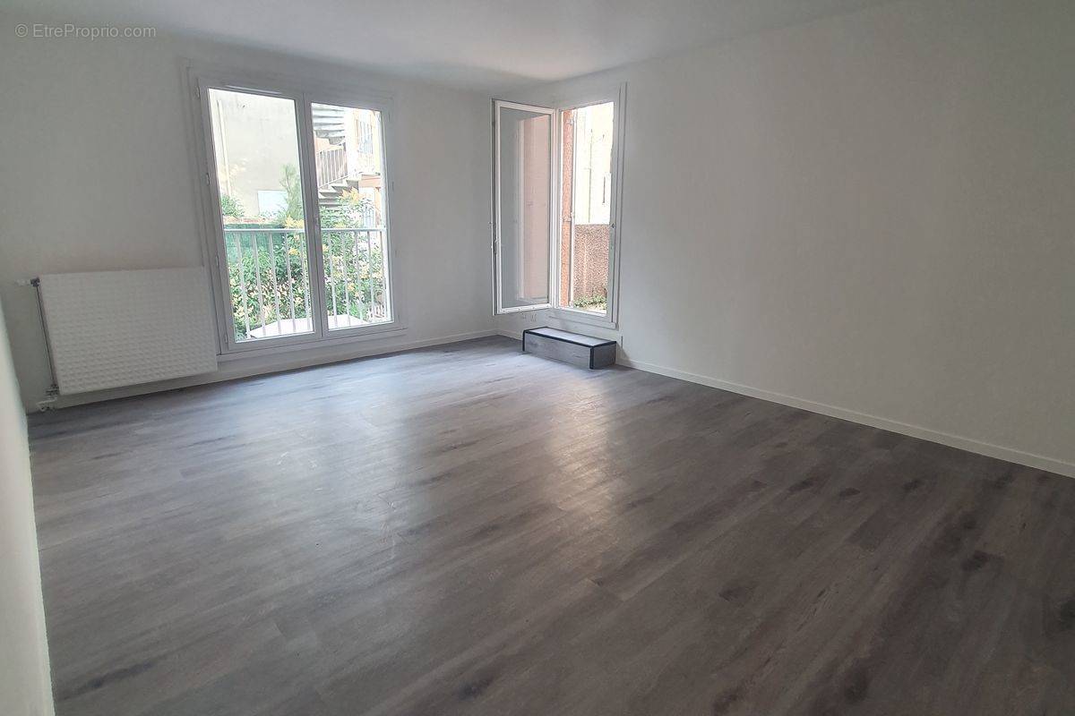 Appartement à AUBAGNE