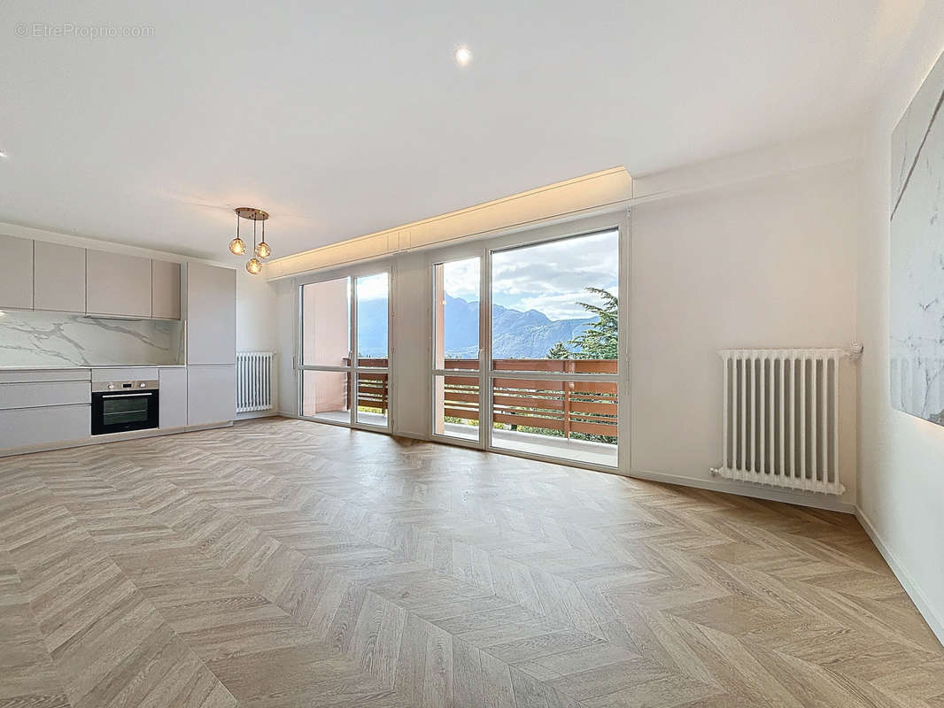 Appartement à AIX-LES-BAINS