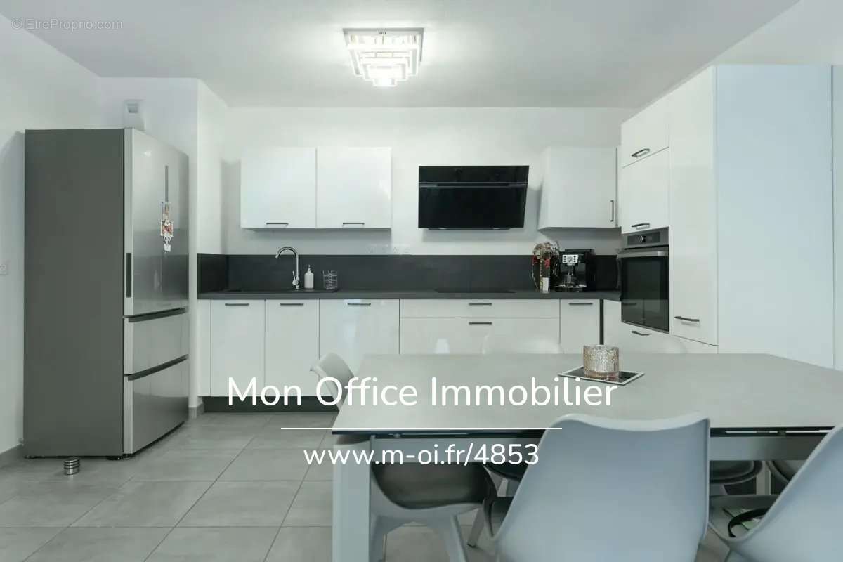 Appartement à MARSEILLE-11E