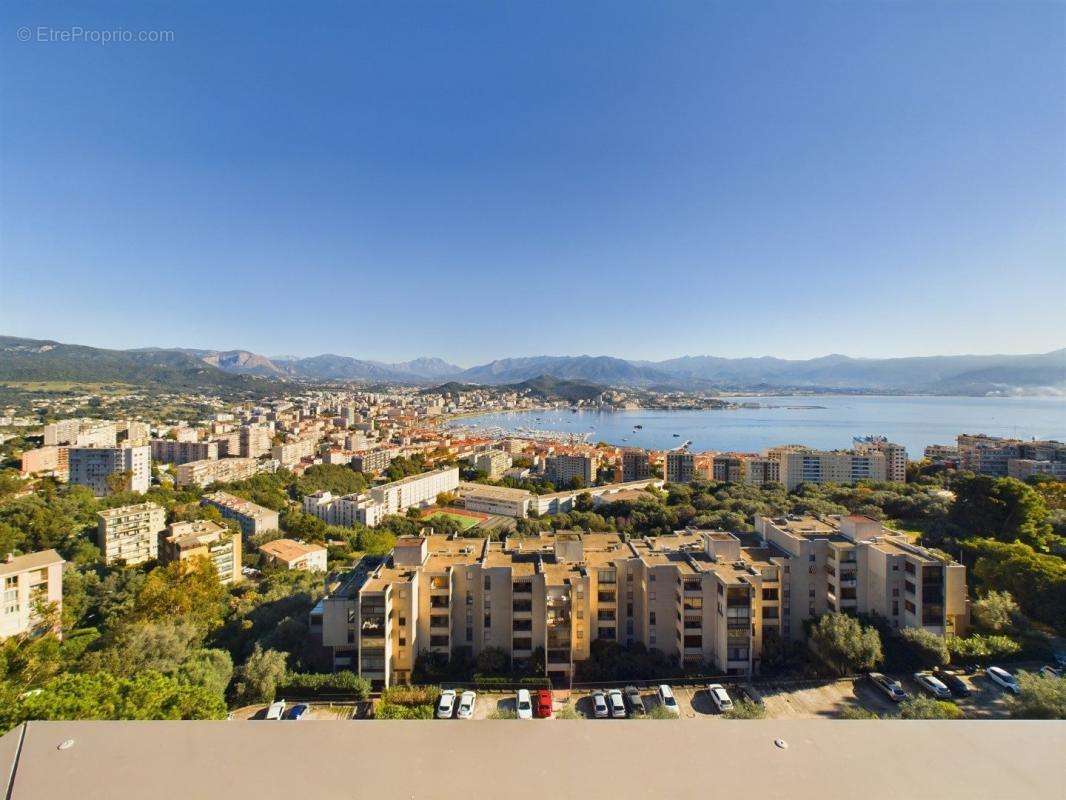 Appartement à AJACCIO