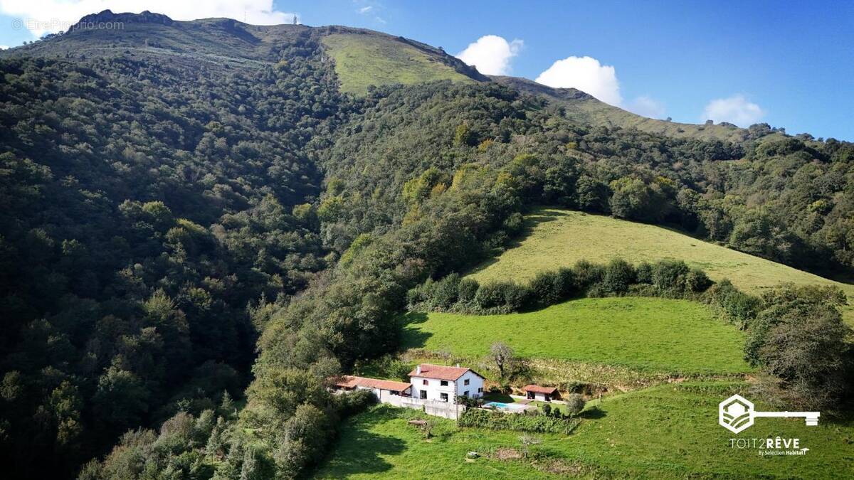 Maison à SAINT-MARTIN-D&#039;ARROSSA