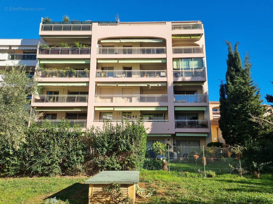 Appartement à VENCE