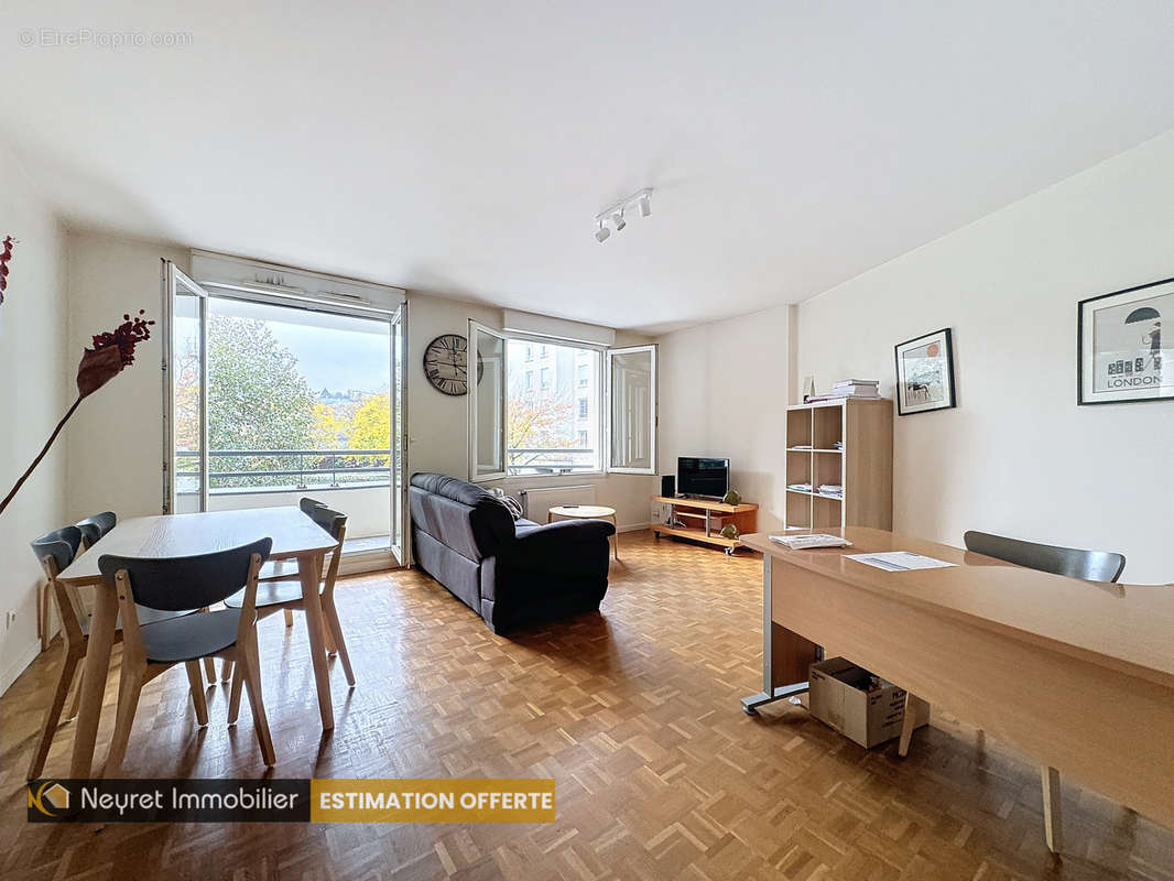 Appartement à LYON-9E