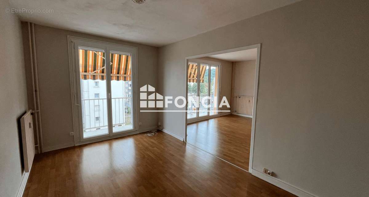 Appartement à BOURGOIN-JALLIEU