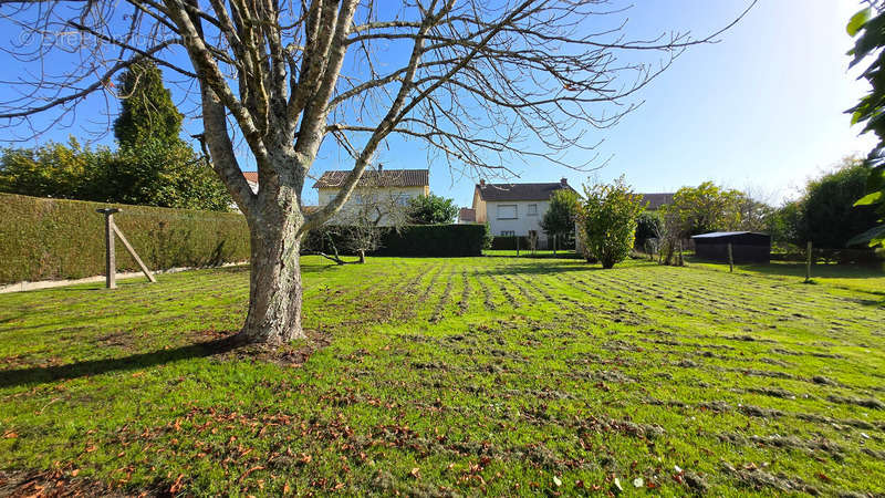 Maison à ORADOUR-SUR-GLANE