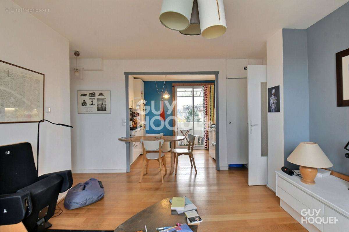 Appartement à LYON-8E