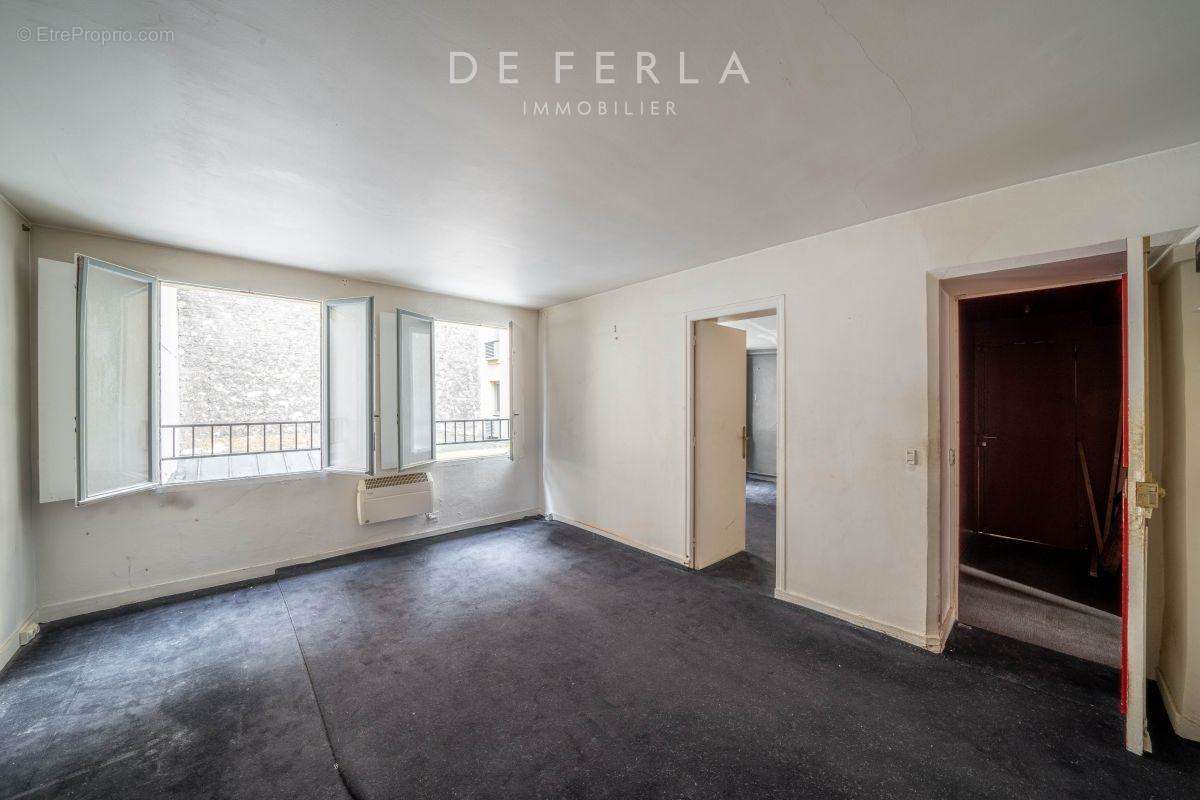 Appartement à PARIS-7E