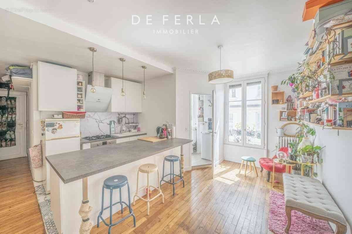 Appartement à PARIS-7E