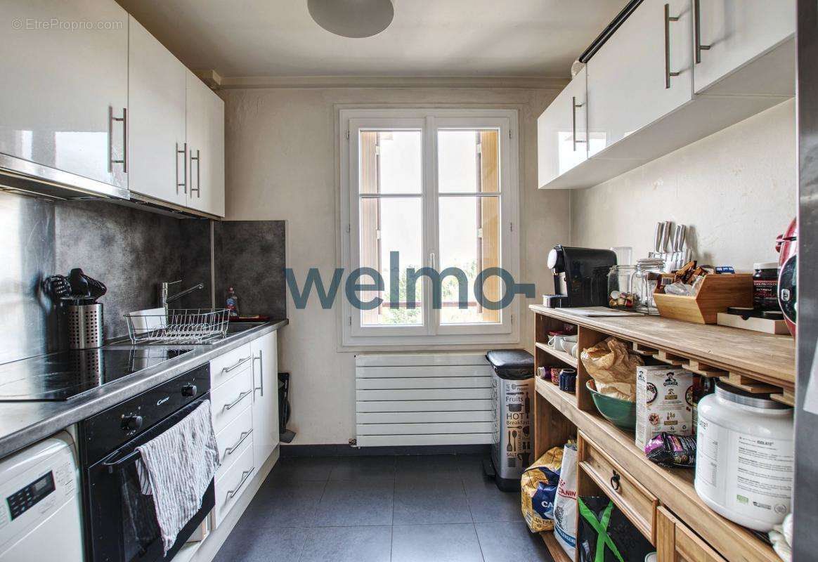 Appartement à LES PAVILLONS-SOUS-BOIS