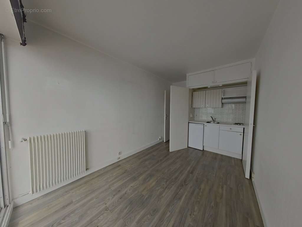 Appartement à PARIS-20E