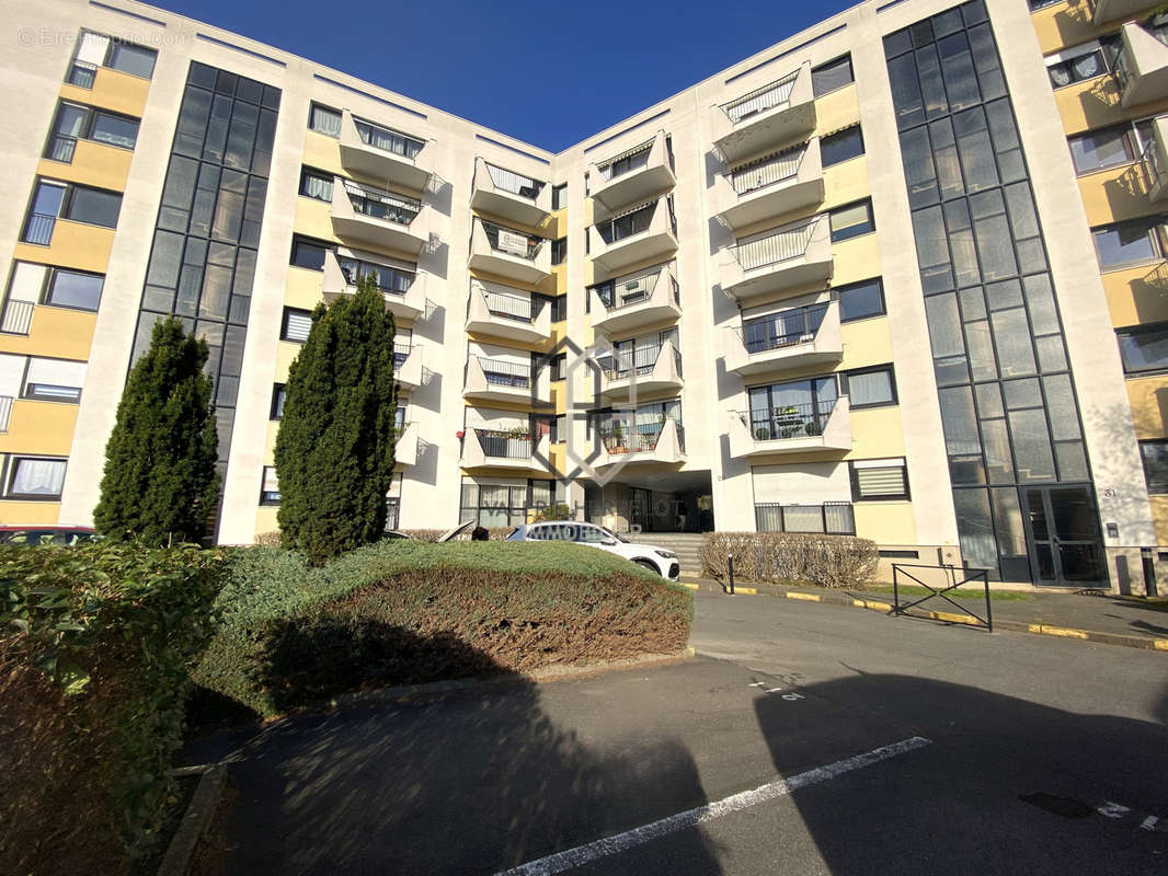 Appartement à CHENNEVIERES-SUR-MARNE