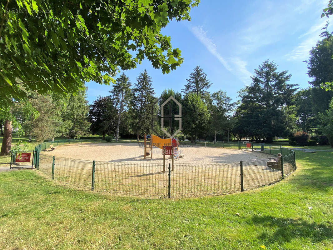 Appartement à CHENNEVIERES-SUR-MARNE