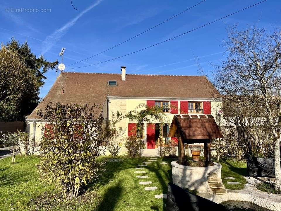 Maison à LONGUEVILLE