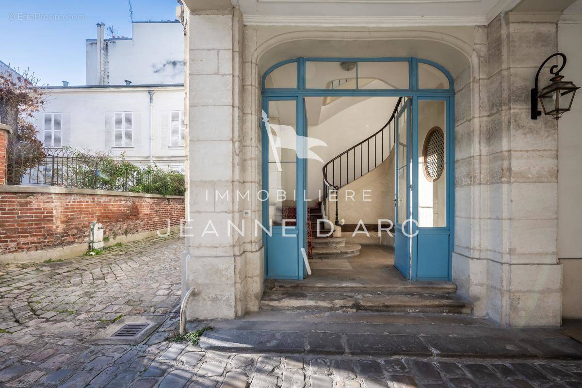 Appartement à VERSAILLES