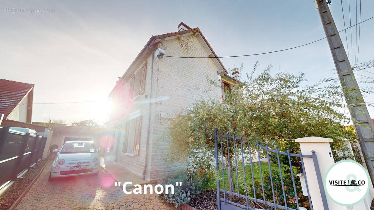 Maison à MEZIDON-CANON