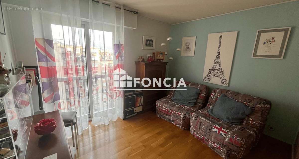 Appartement à BOURG-LA-REINE