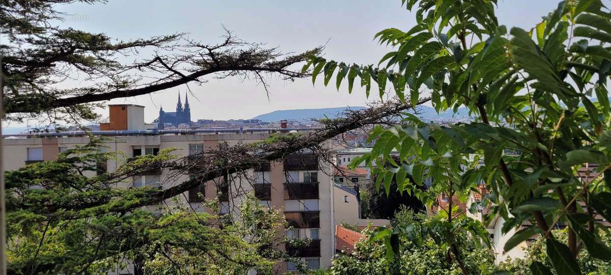 Maison à CLERMONT-FERRAND