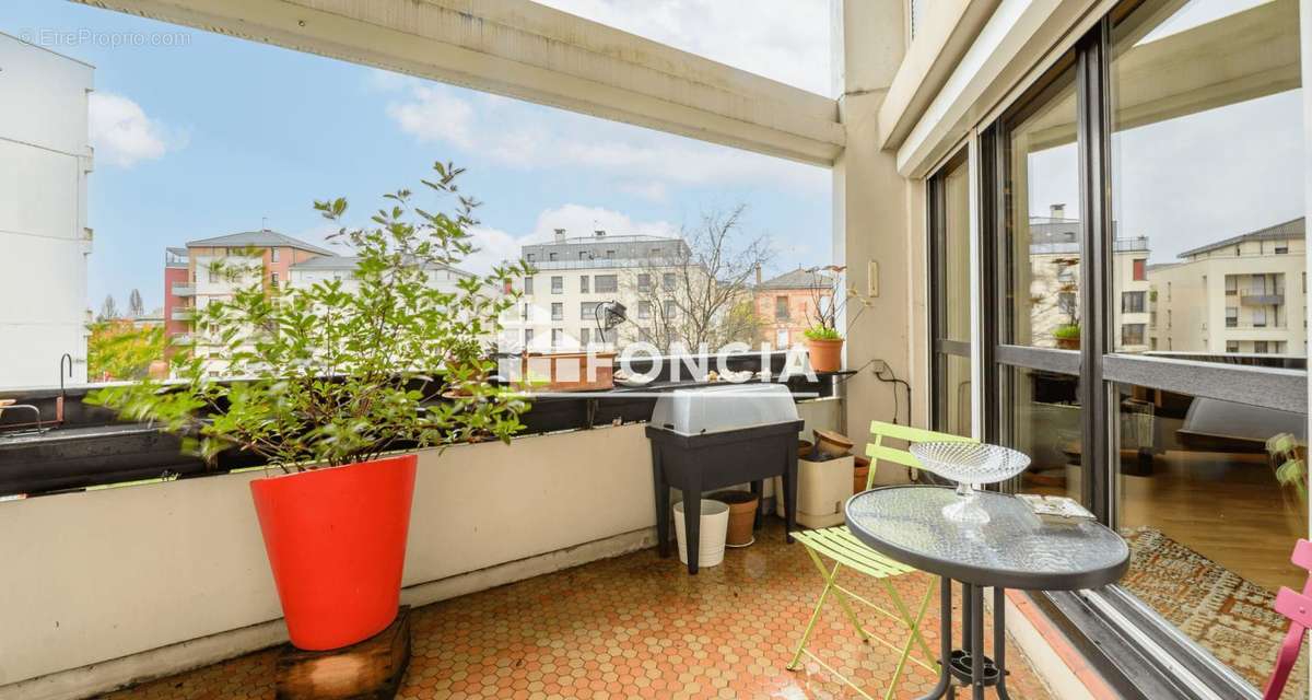 Appartement à NEUILLY-SUR-MARNE