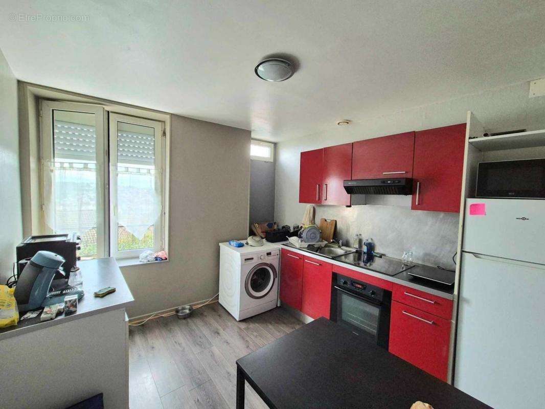 Appartement à SAINT-ETIENNE