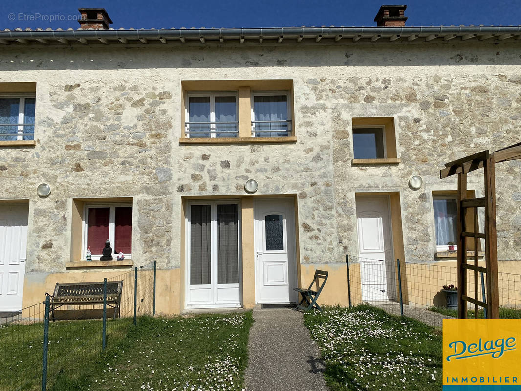 Maison à ORADOUR-SUR-GLANE